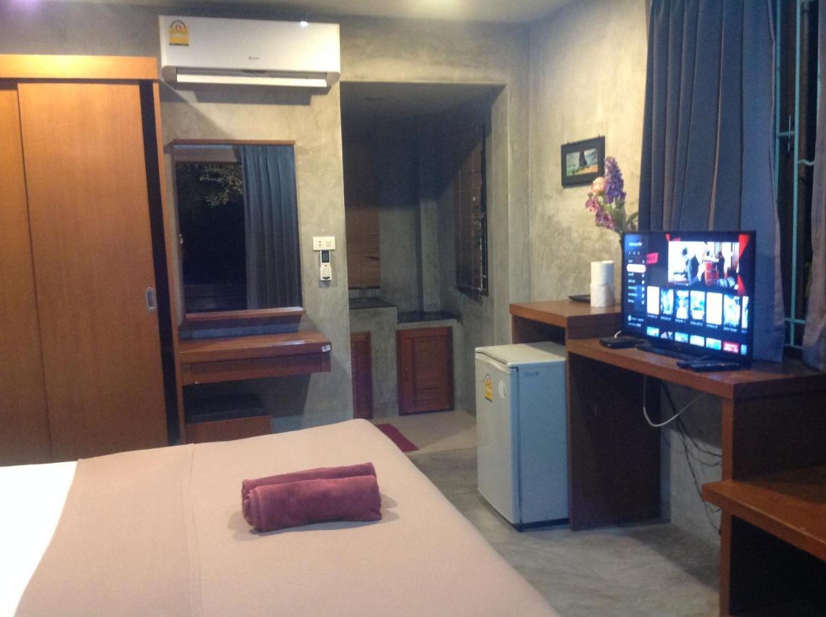 Ban Nua Waikiki Beach Garden Resort מראה חיצוני תמונה