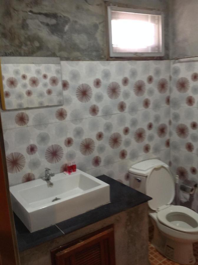 Ban Nua Waikiki Beach Garden Resort מראה חיצוני תמונה