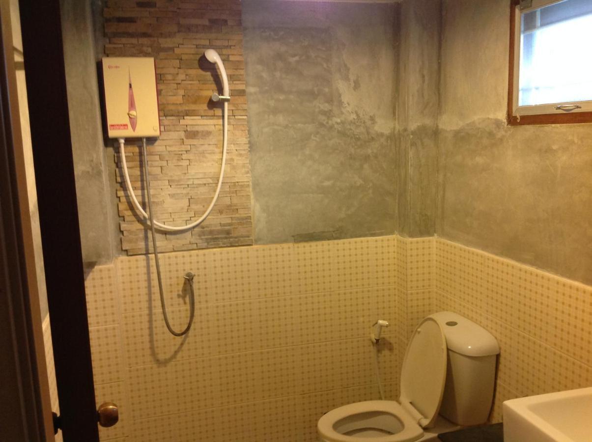 Ban Nua Waikiki Beach Garden Resort מראה חיצוני תמונה