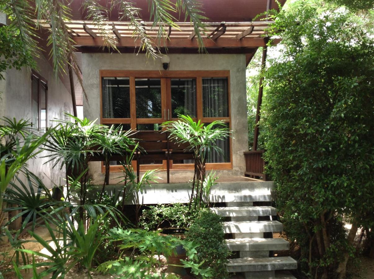 Ban Nua Waikiki Beach Garden Resort מראה חיצוני תמונה